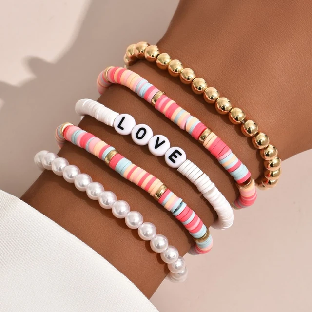  bracelets