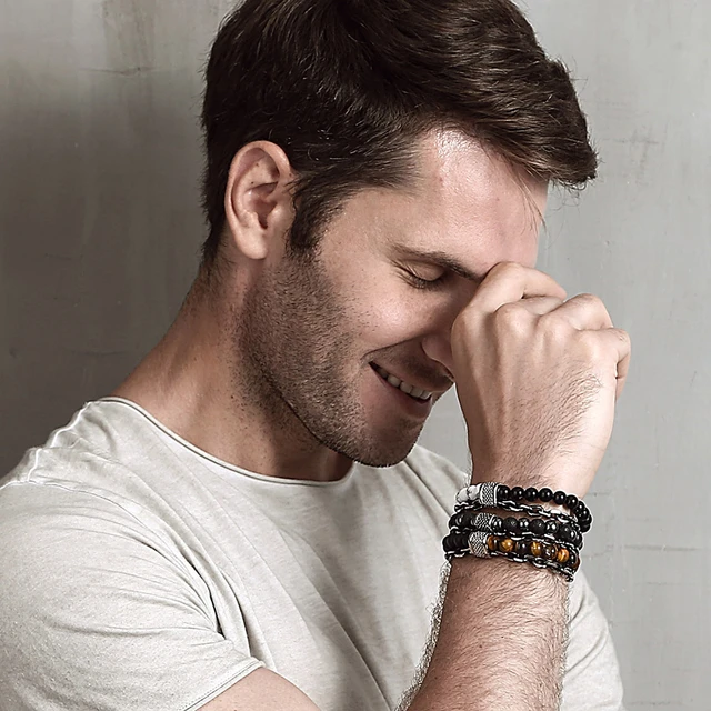 How to Wear Bracelets for Guys: A Comprehensive Guide