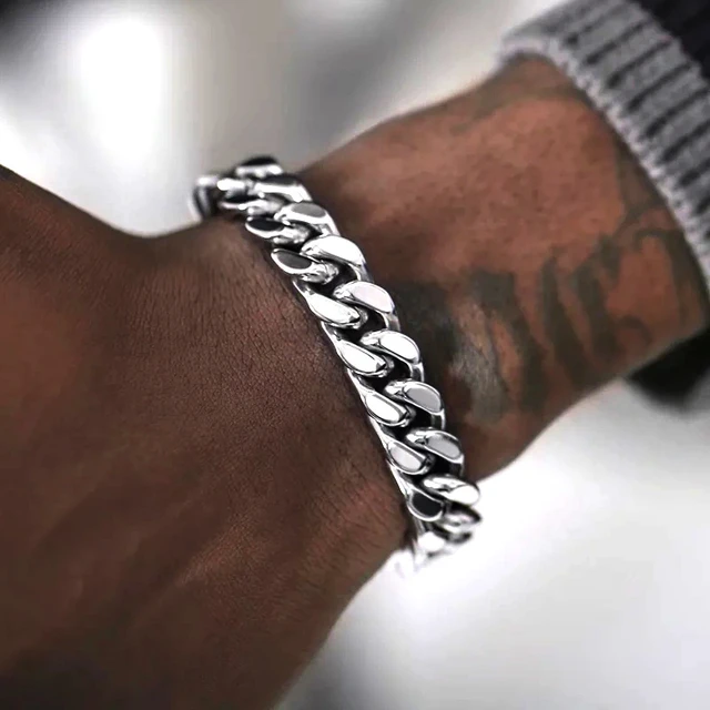 How to Wear Men’s Bracelets: A Guide to Accessorizing with Style