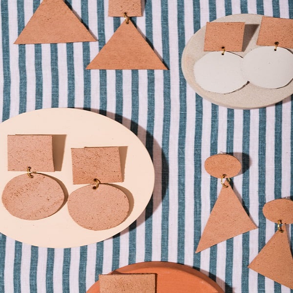 how to make leather earrings