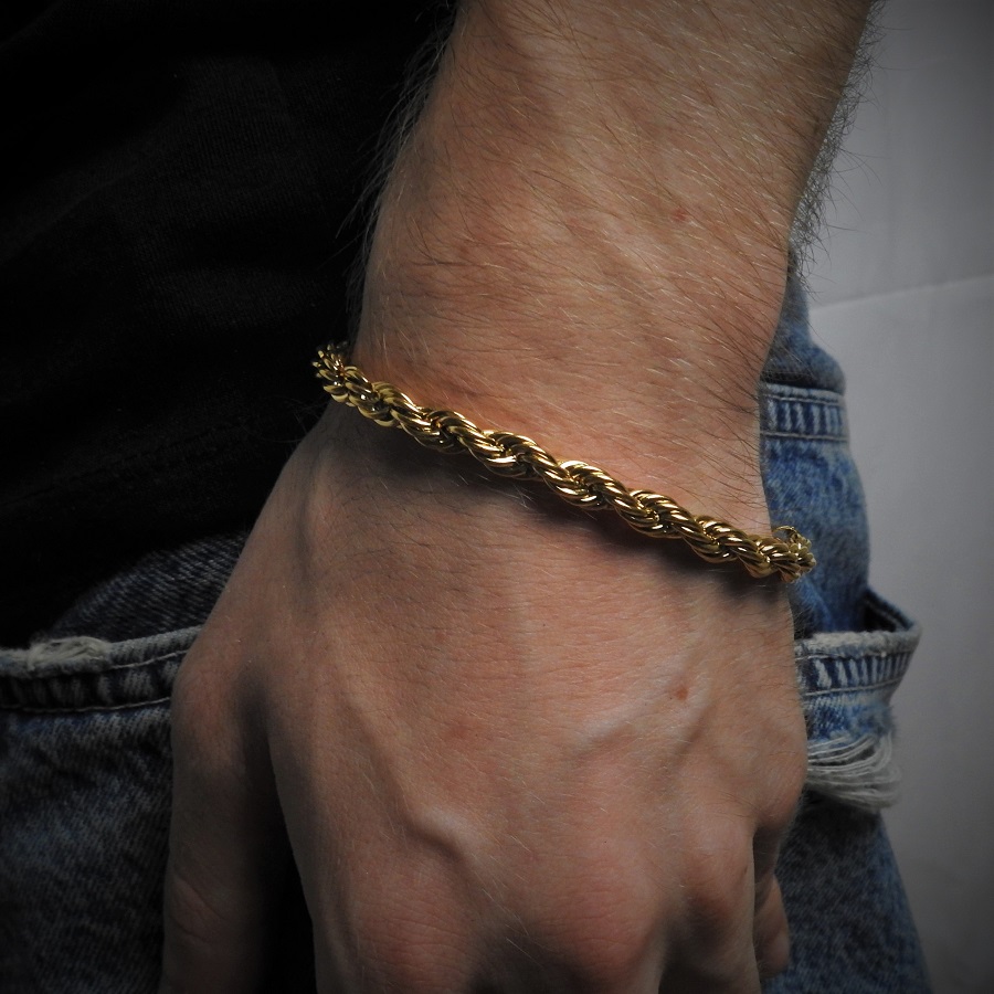 Gold rope bracelet