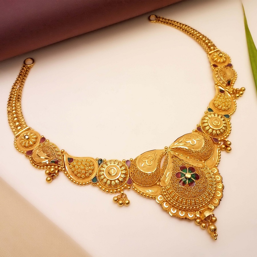 Gold Necklaces: A Comprehensive Guide to Styles, Trends